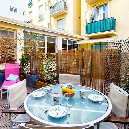 Palais Azura Furnished Flat 니스