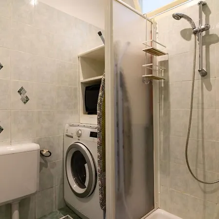 Palais Azura Furnished Flat * 니스